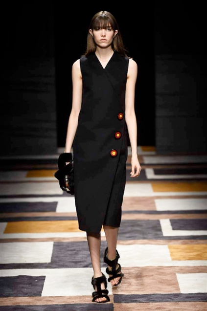 Ferragamo-RF15-3197_oggetto_sfilata_430x620