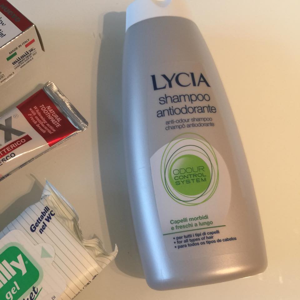 lycia shampoo antiodorante su drugstore.it