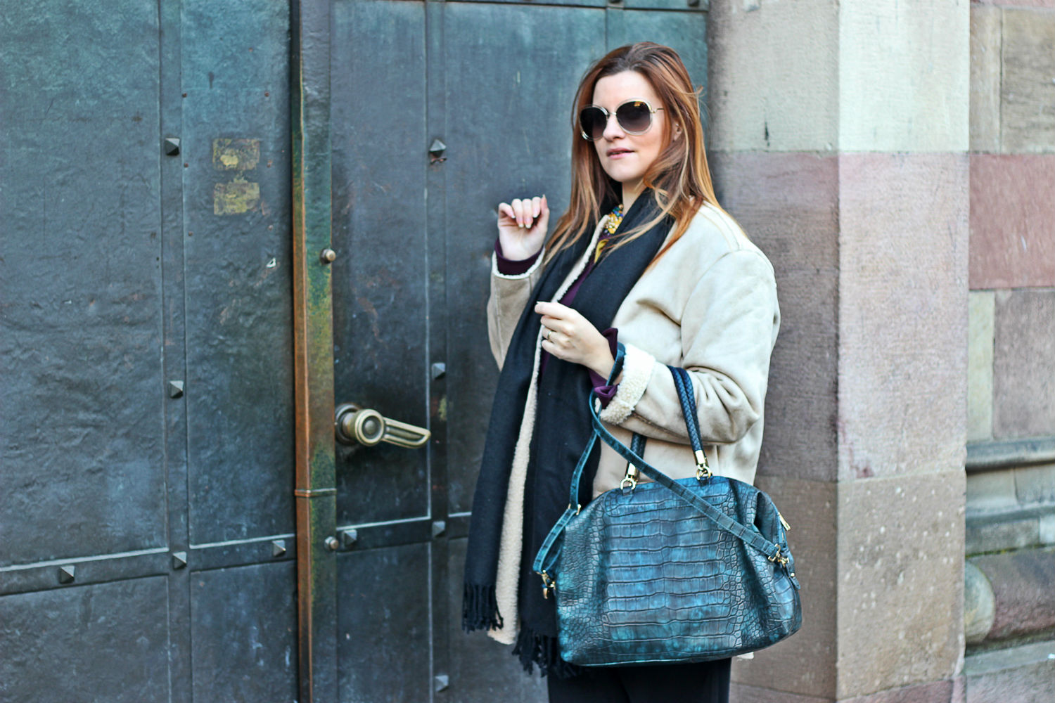 borsa oversize cocco e petolio di caleidos winter look moda donna