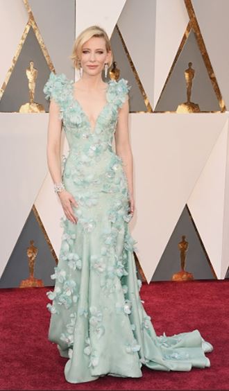 cate blanchett in armani privé notte oscar pastel trends