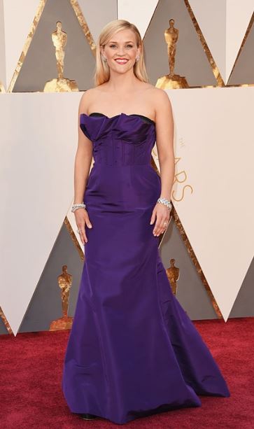 reese whiterspoon oscar de la renta notte oscar 2016 abito viola