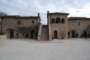 Umbria-La tenuta del Gallo-DandyElegance