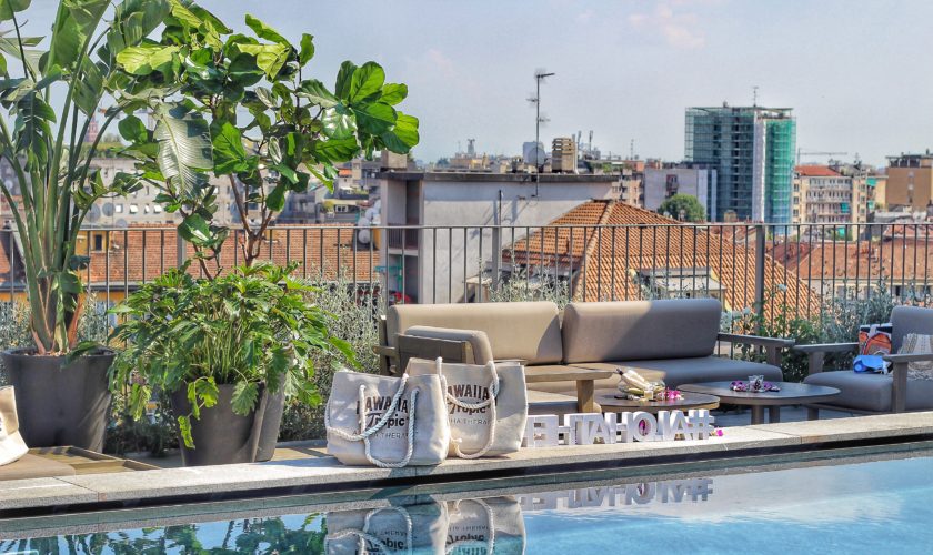 hawaiian tropic solari evento hotel via milano